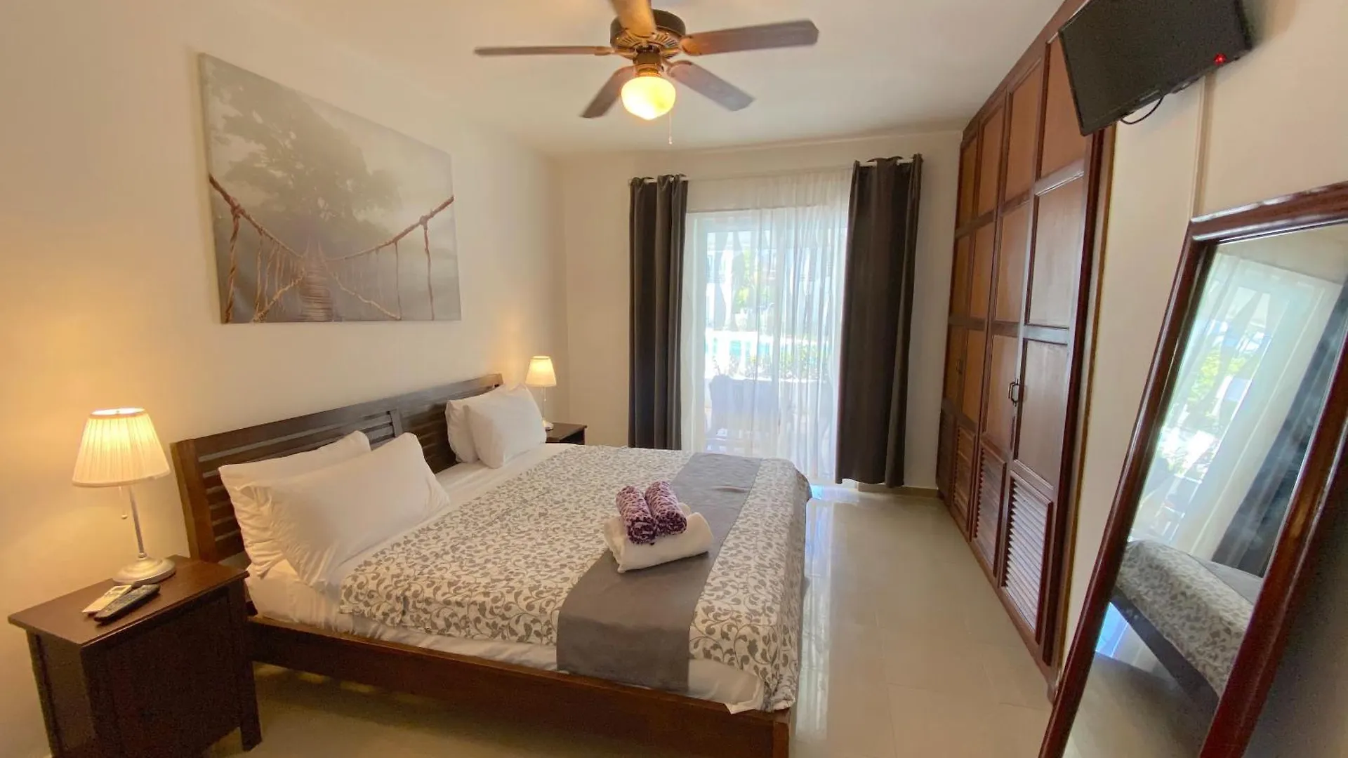 Los Corales Villas And Suites - Beach Club, Spa, Restaurants プンタ・カナ 5*,