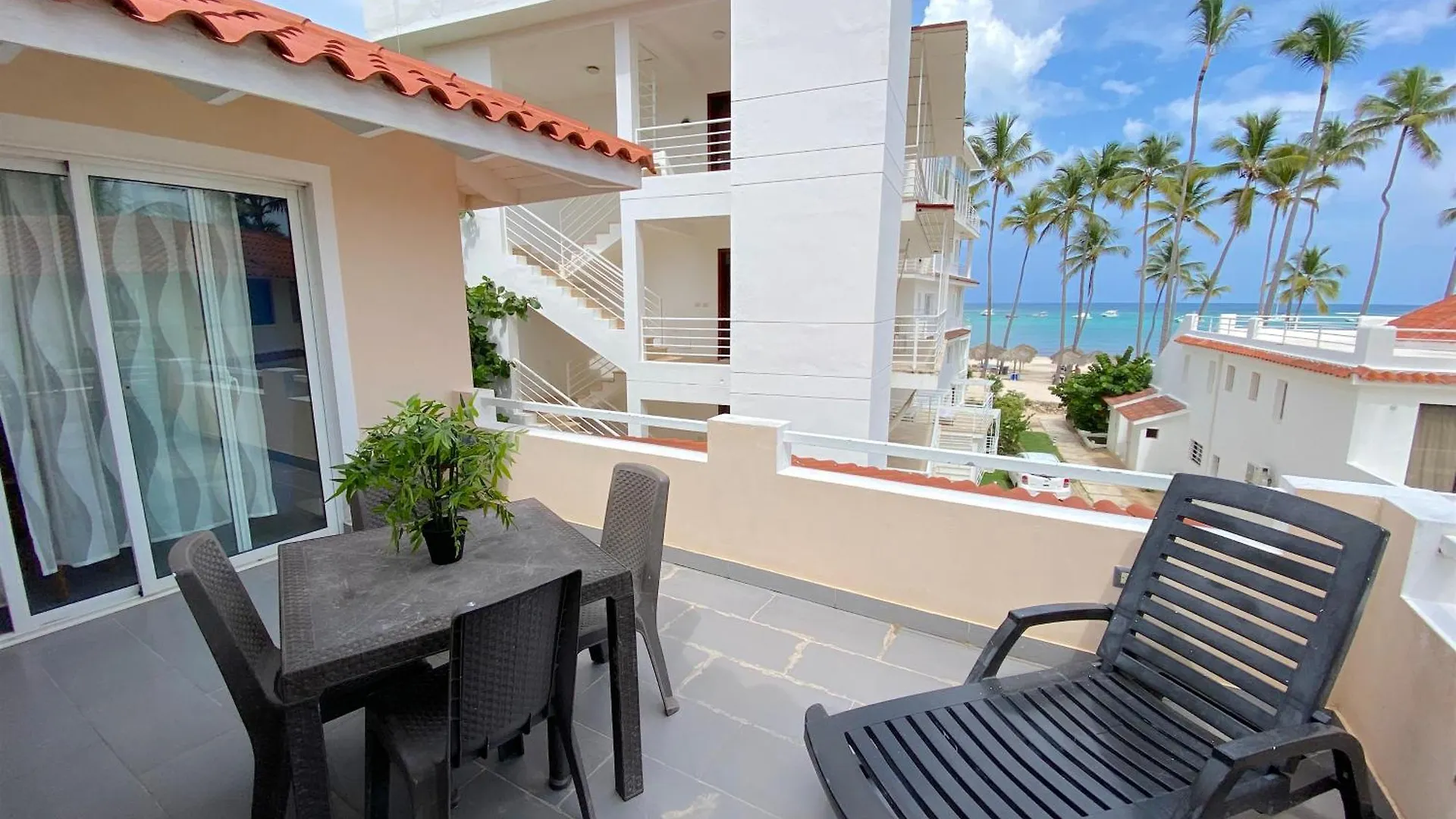 ホテル Los Corales Villas And Suites - Beach Club, Spa, Restaurants プンタ・カナ