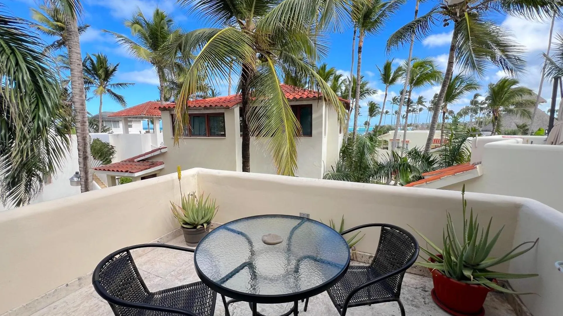 Los Corales Villas And Suites - Beach Club, Spa, Restaurants プンタ・カナ