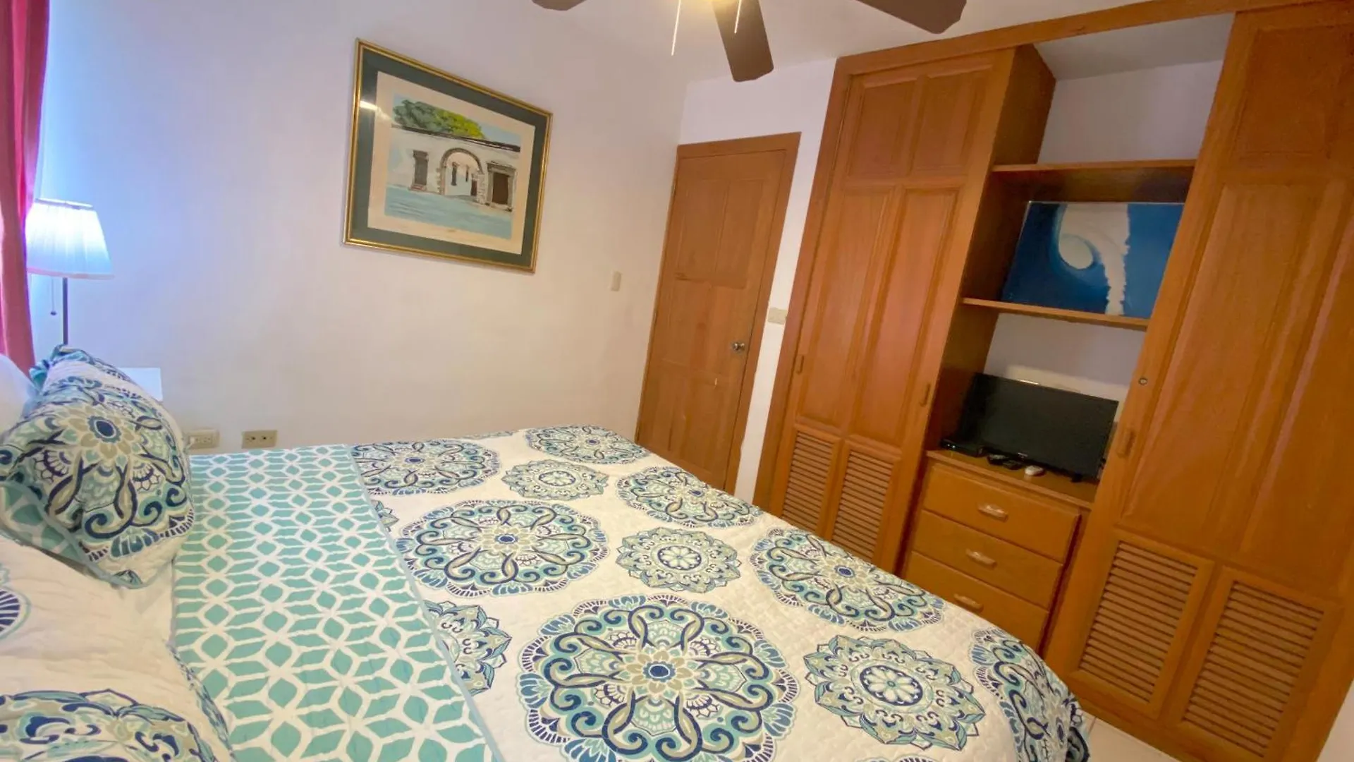 ホテル Los Corales Villas And Suites - Beach Club, Spa, Restaurants プンタ・カナ